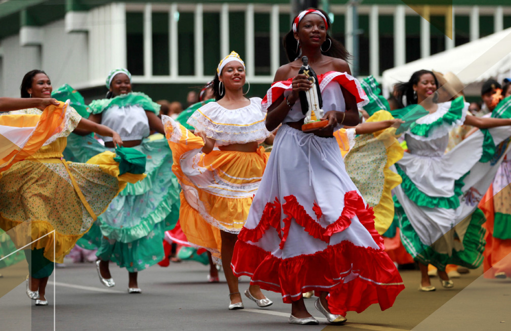 carnaval-ecuador-traditions-dmc-andeantc