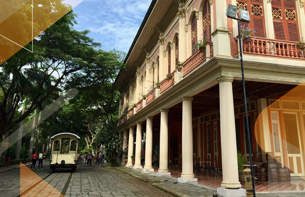 Guayaquil-Foundation-Day-Visit-Explore-Ecuador-parque-historico